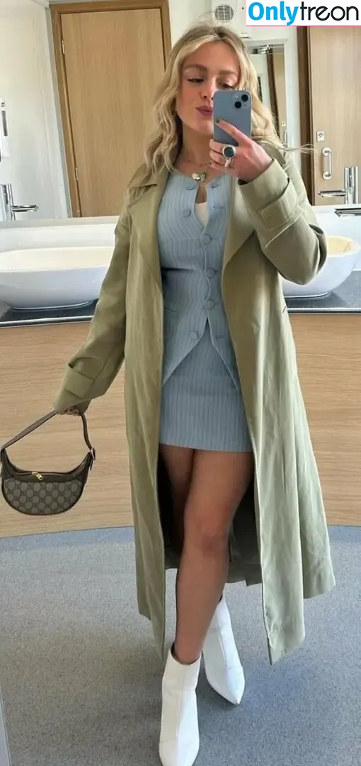 Izzy Hammond nude photo #0020 (izzyhammondx)