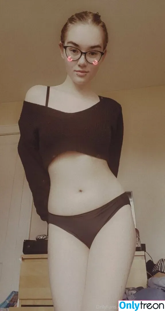 izzy_hellbourne nude photo #0057 (izzy_hellbourne)