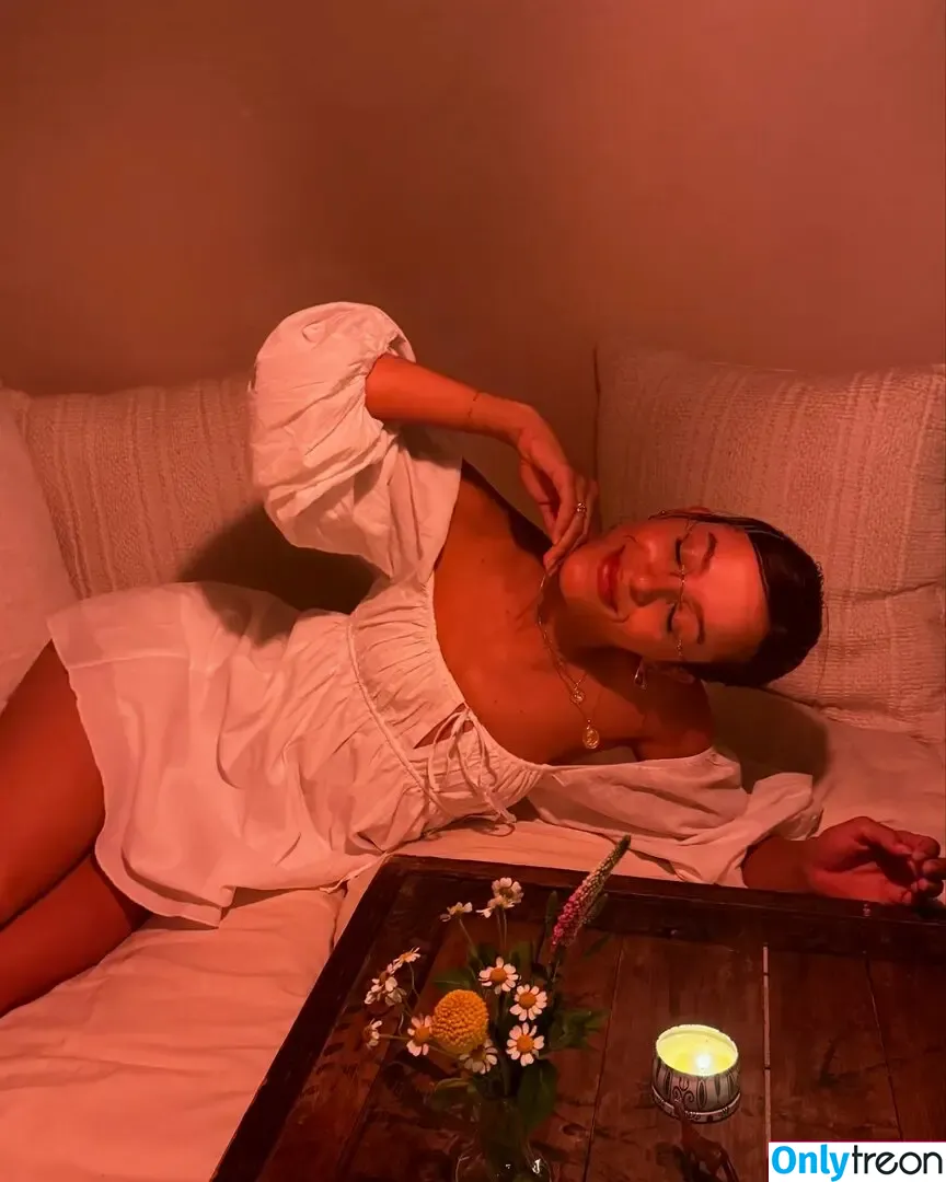 Izzybizzyspider nude photo #0282 (itsizzypaige)