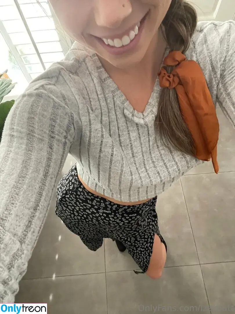 izzybutt nude photo #0049 (izzybutt)
