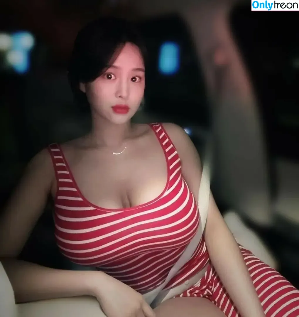 j____u9 nude photo #0026 (쥬)