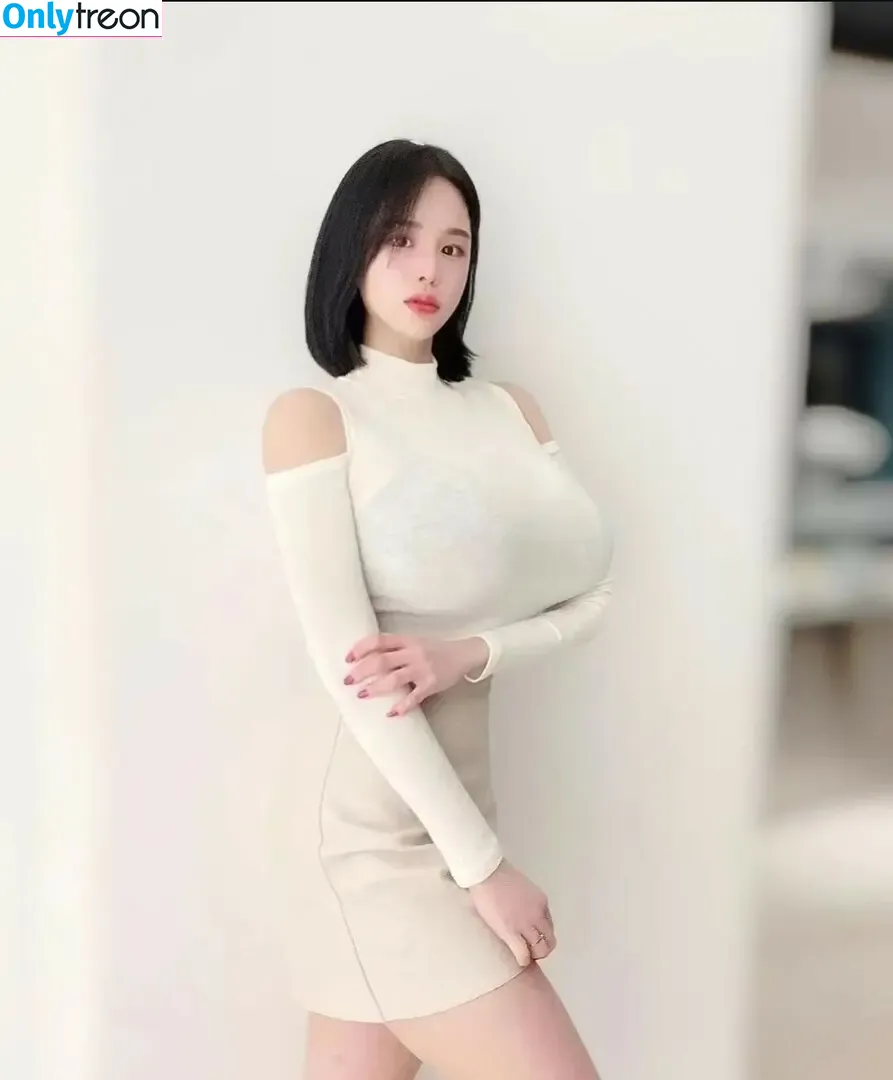 j____u9 nude photo #0035 (쥬)