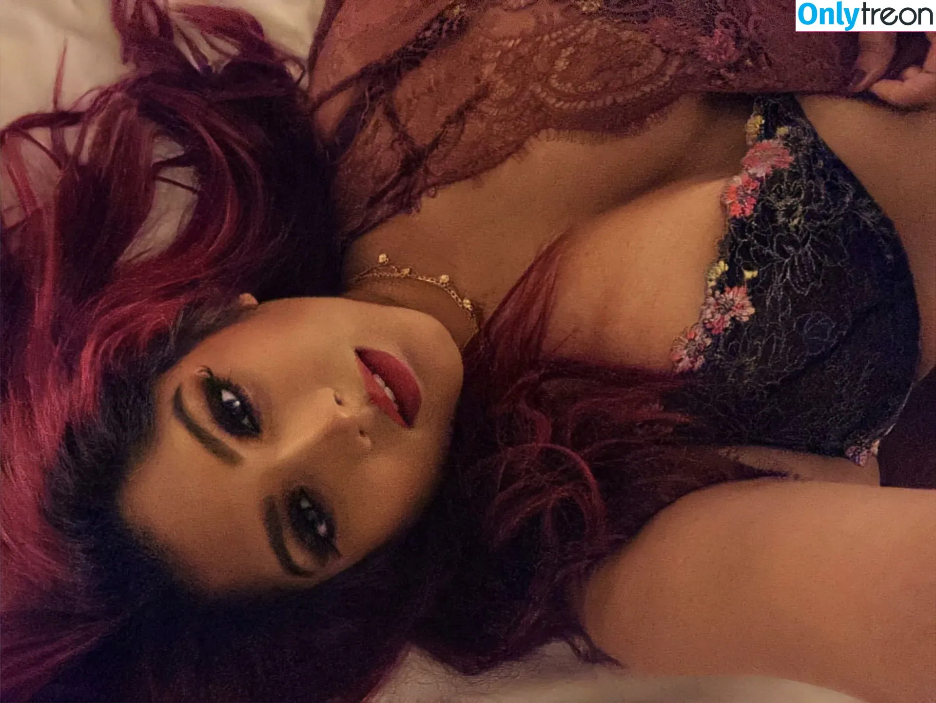 J0shna Fernand0 nude photo #0012 (jfernando12 / joshnafernando12)