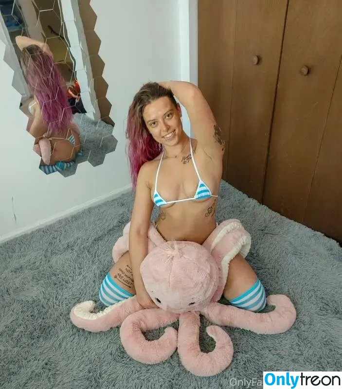 J3st3rCat nude photo #0015 (only_j3st3rcat)