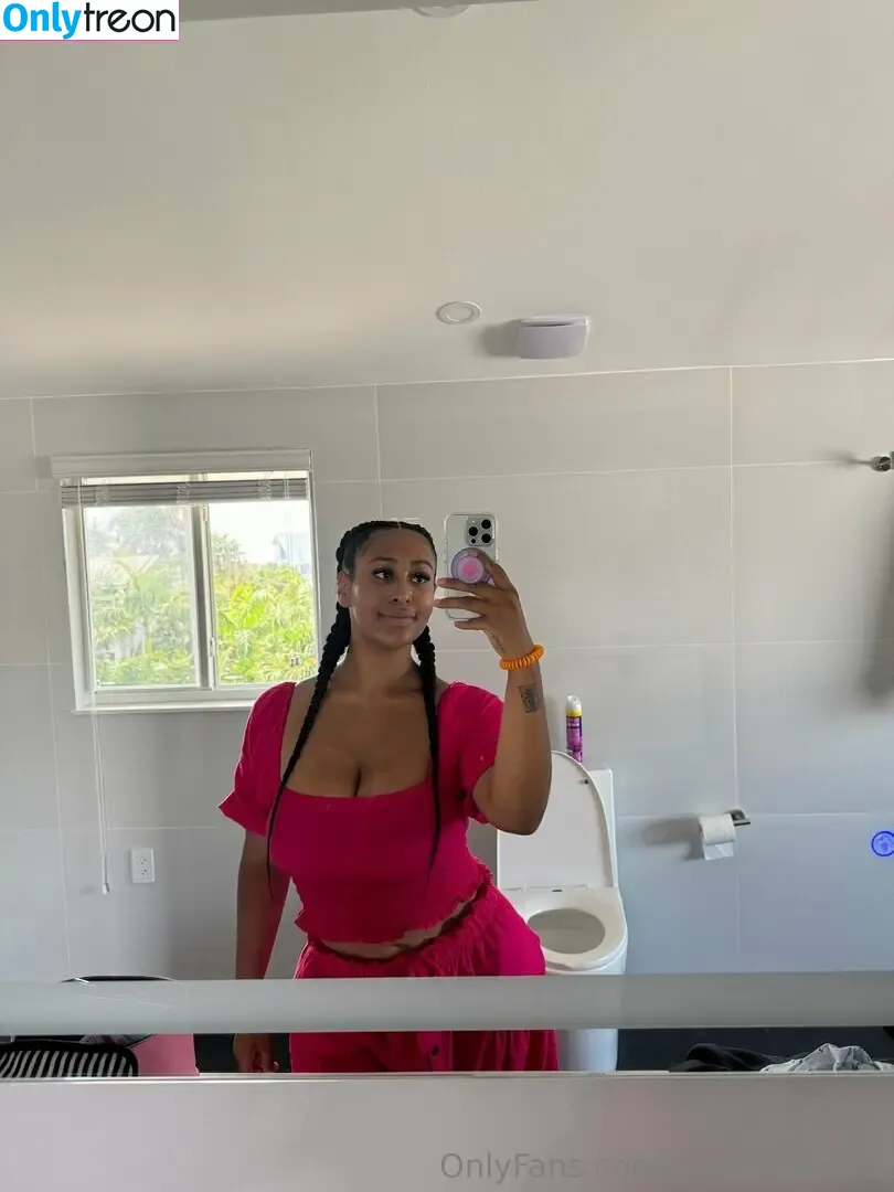 jaadenforfree nude photo #0005 (thejaadenkyrelle)