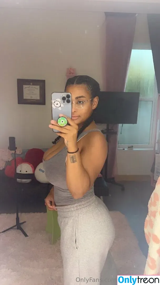 jaadenforfree nude photo #0013 (thejaadenkyrelle)