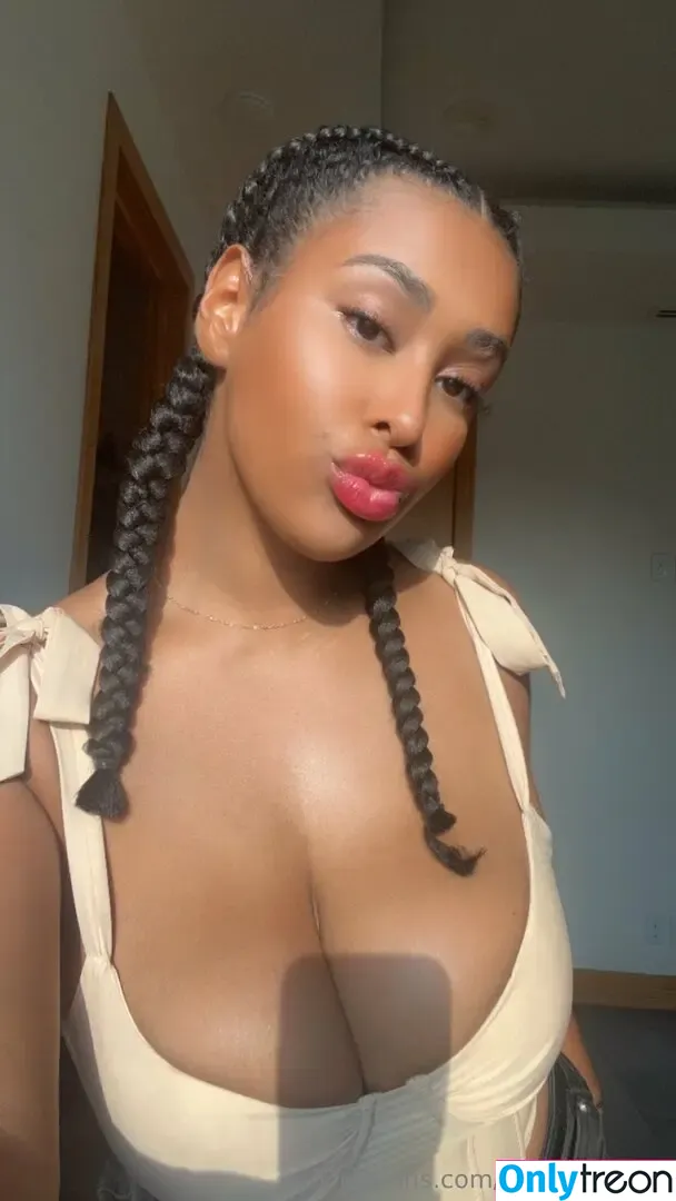 jaadenforfree nude photo #0018 (thejaadenkyrelle)