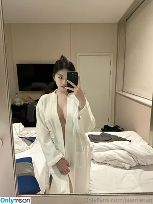 Jaamietan / Jamie Tan nude photo #0335