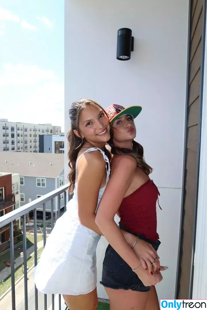 Jackie Aron nude photo #0191 (jackiearon_)