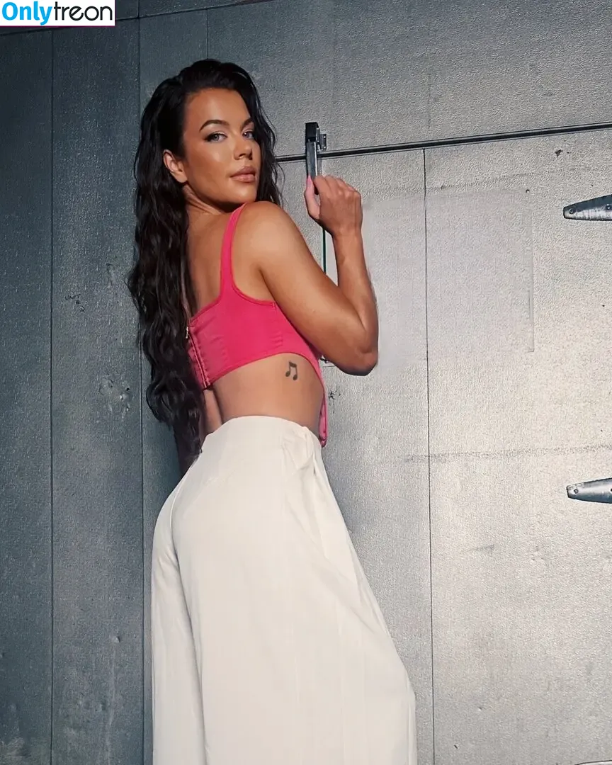 Jackie Redmond голая photo #1081 (Jackie_Redmond / jackieredmond)