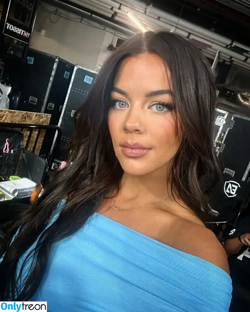 Jackie Redmond голая photo #1087 (Jackie_Redmond / jackieredmond)
