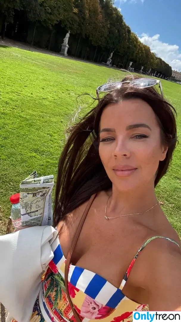 Jackie Redmond голая photo #1158 (Jackie_Redmond / jackieredmond)