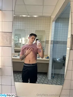 jacksonxkrec / jackson_krecioch nude photo #0002