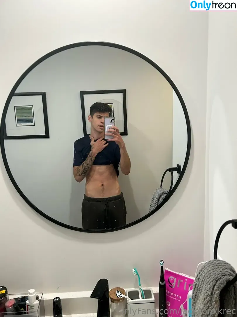 jacksonxkrec nude photo #0009 (jackson_krecioch)