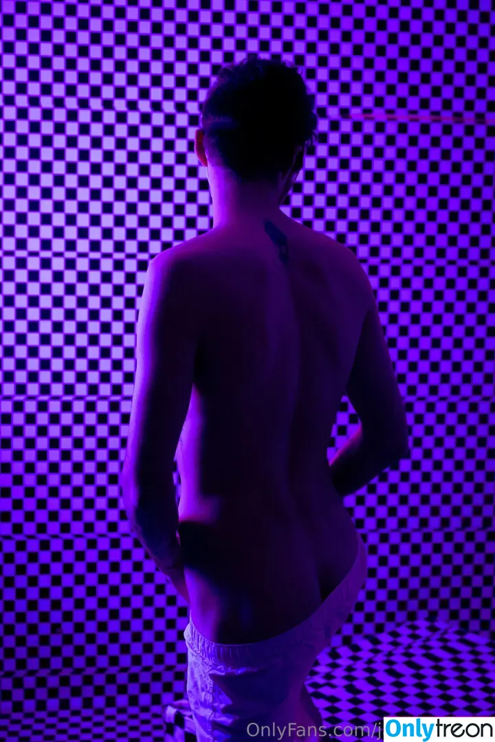 jacksonxkrec nude photo #0054 (jackson_krecioch)