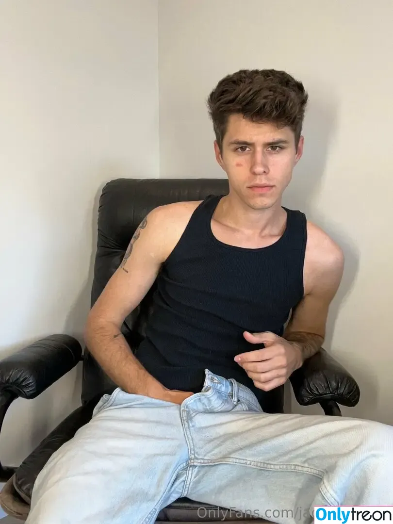 jacksonxkrec nude photo #0076 (jackson_krecioch)