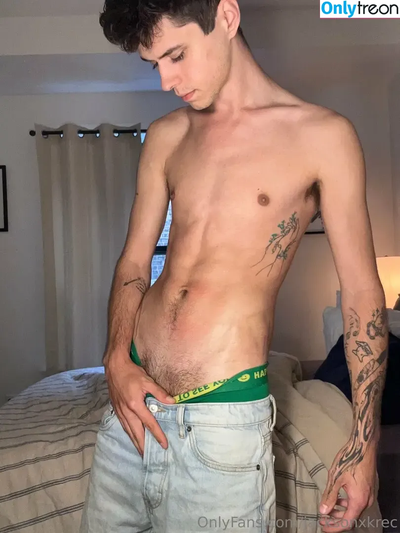 jacksonxkrec nude photo #0080 (jackson_krecioch)