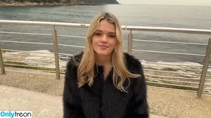 Jacquie Et Michel /  / French Sites / Indecentes Voisines / celia_mazikeen_premium / jacquieetmichelelite nude photo #0018