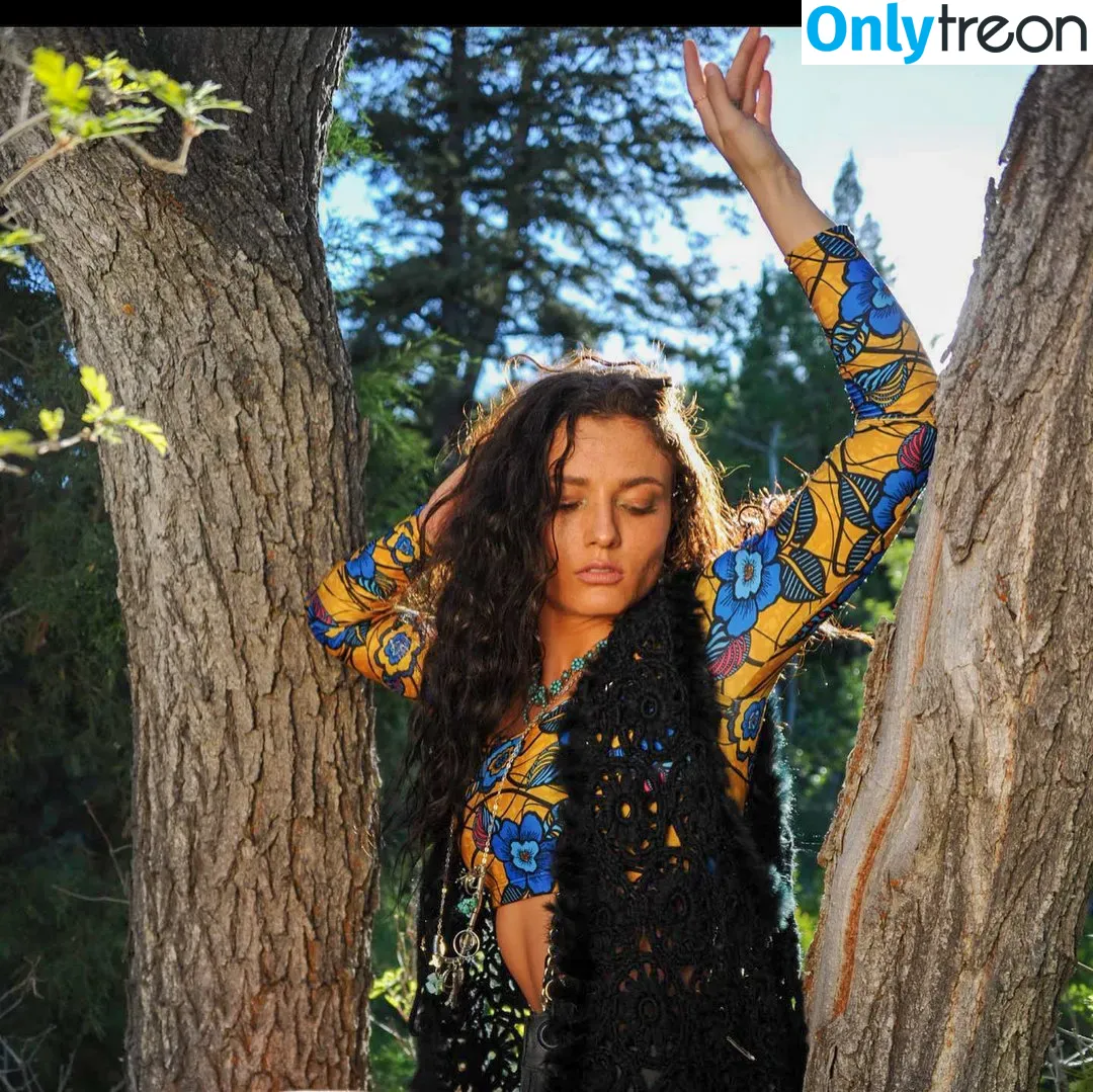 Jade Chynoweth голая photo #0080 (jadebug98)