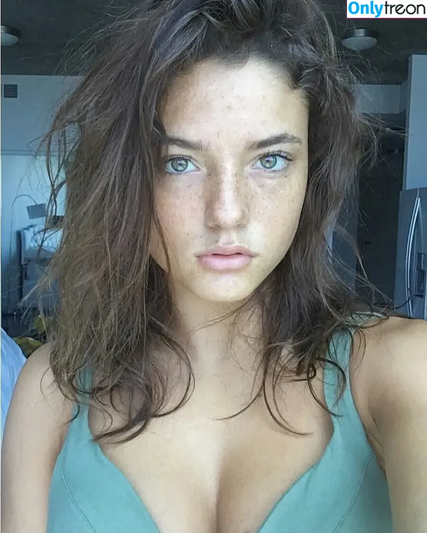 Jade Chynoweth nude photo #0708 (jadebug98)