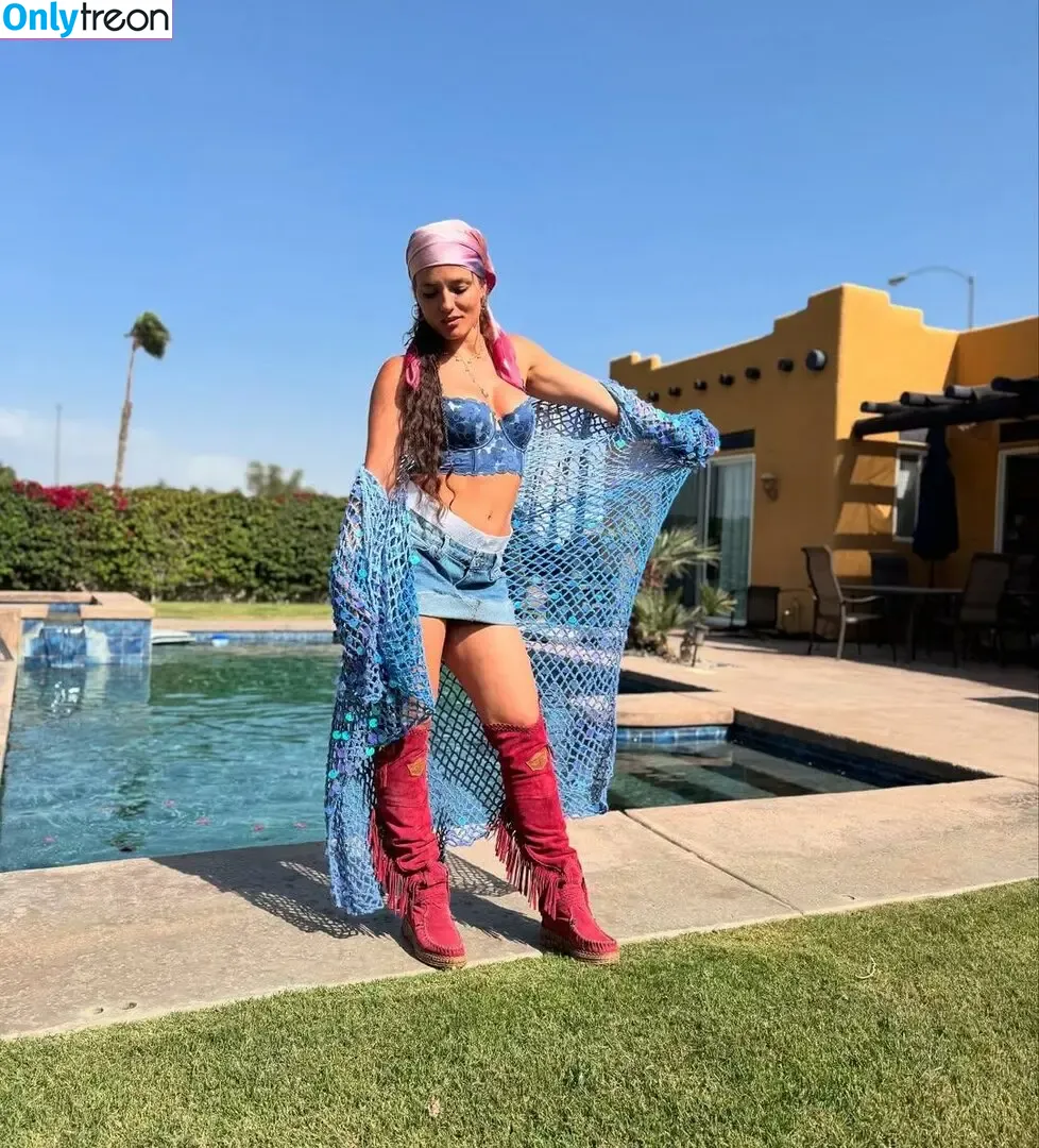 Jade Chynoweth nude photo #0726 (jadebug98)