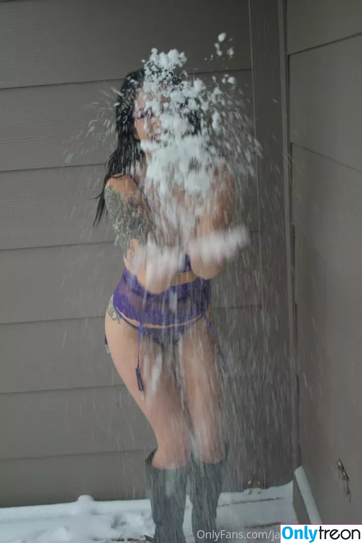 jademoon_official nude photo #0032 (jademoon_official)