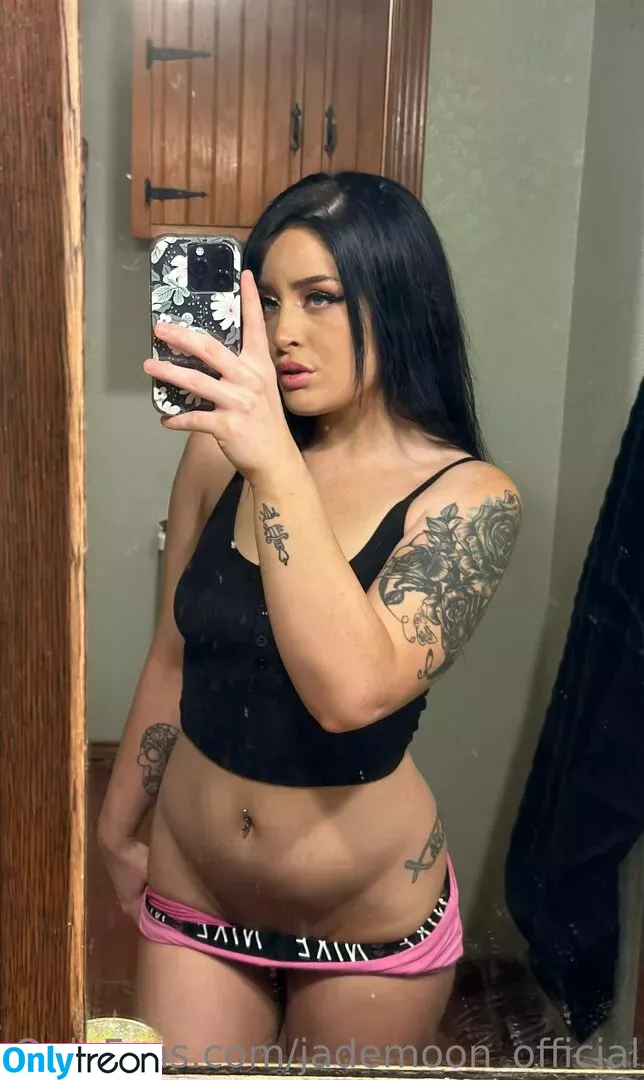 jademoon_official nude photo #0100 (jademoon_official)