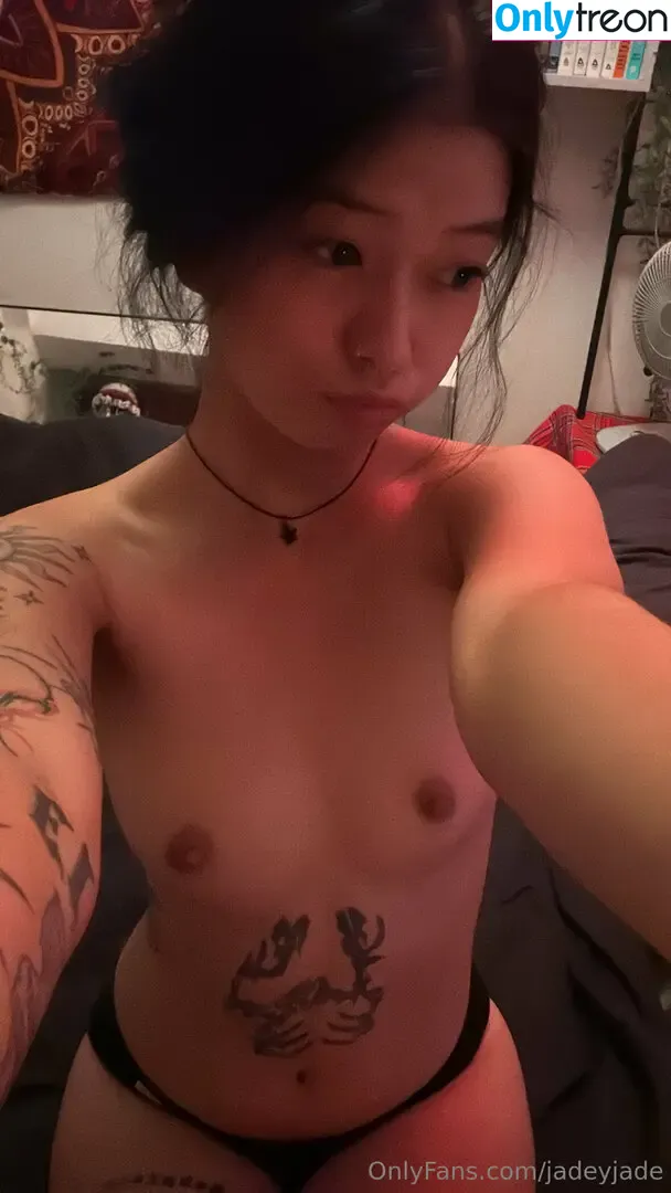 JadeyJade nude photo #0025 (jadeyyjadee)