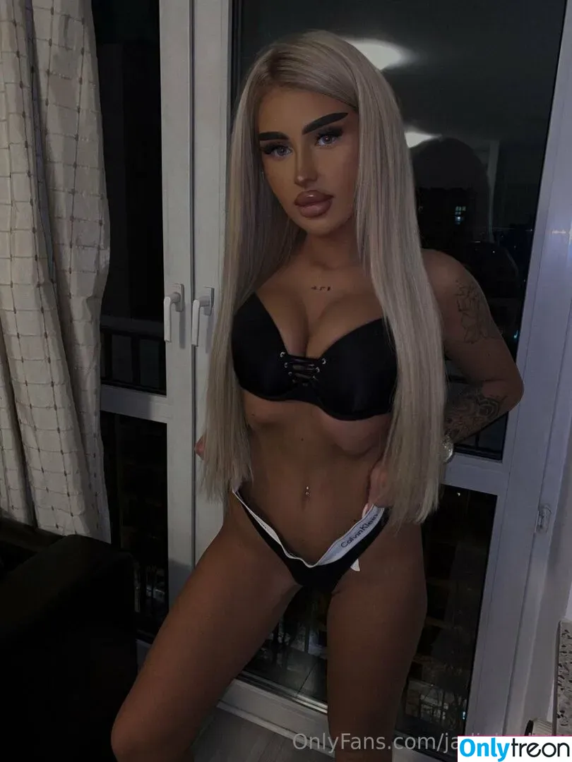 jadiebaddie голая photo #0458 (jadiethebaddie)