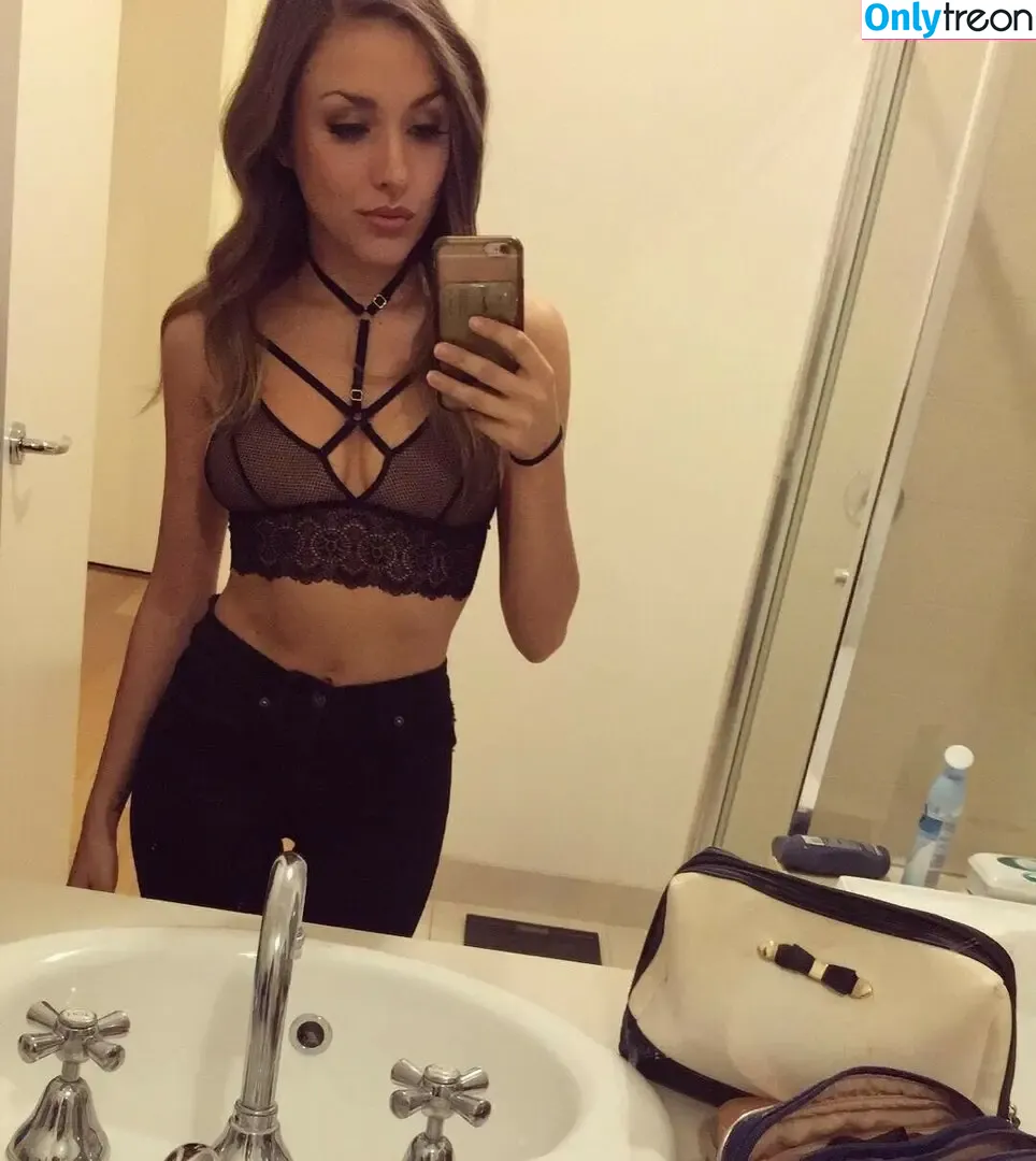Jaime Laycock голая photo #0068 (Jaime Laycock)