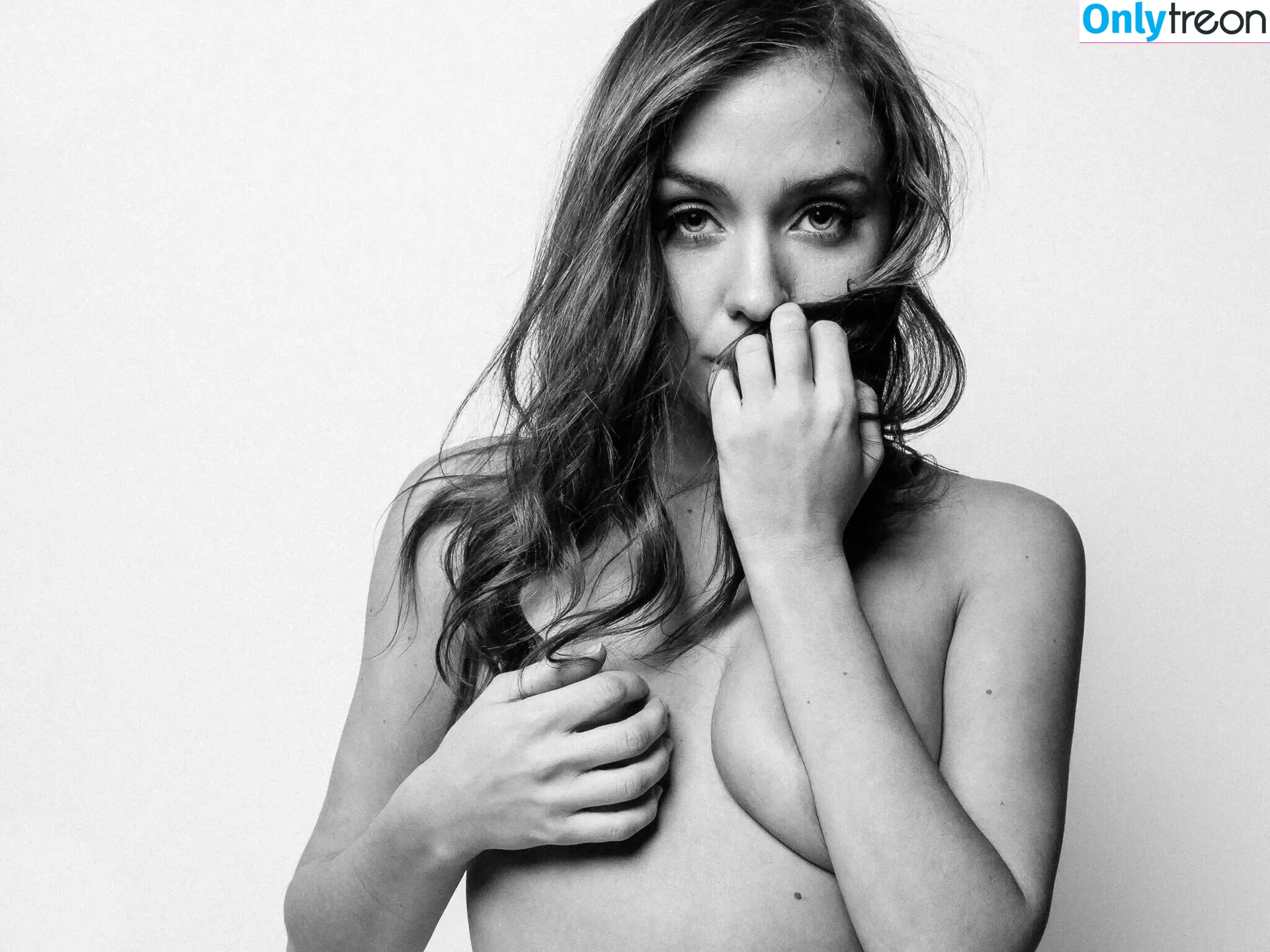 Jaime Laycock nude photo #0107 (Jaime Laycock)