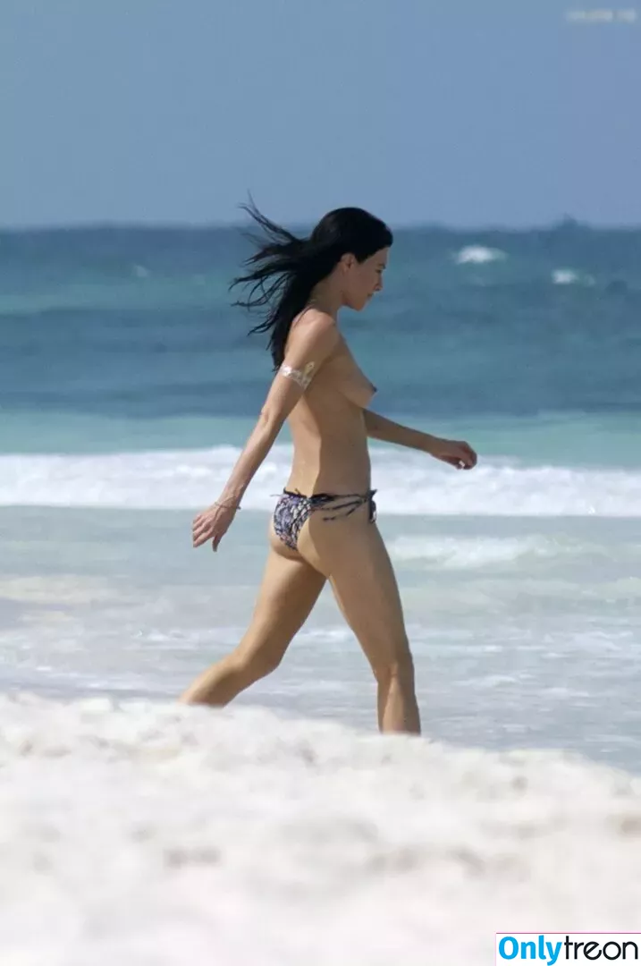 Jaime Murray nude photo #0035 (msjaimemurray / rileymurray)