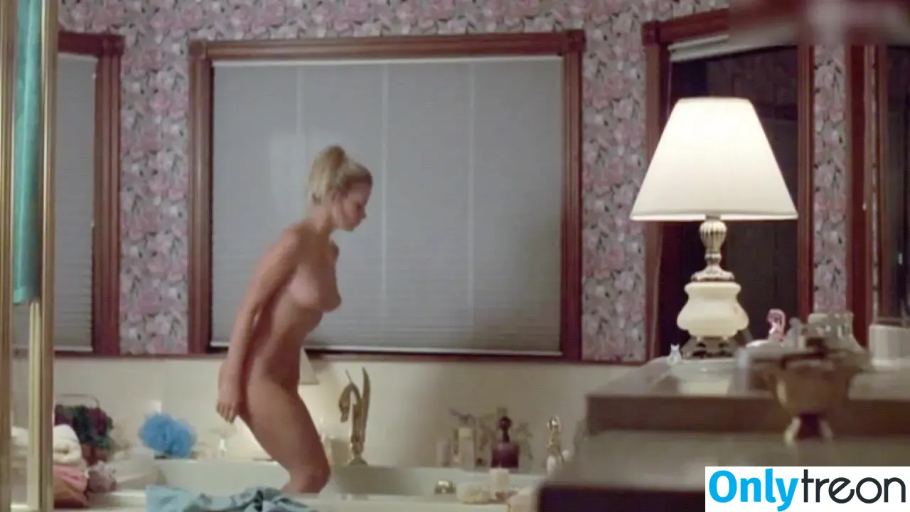 Jaime Pressly nude photo #0349 (jaimepressly)