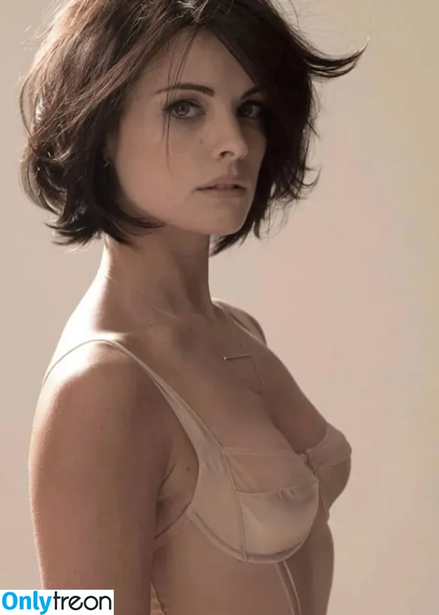 Jaimie Alexander голая photo #0060 (jaimiealexander)