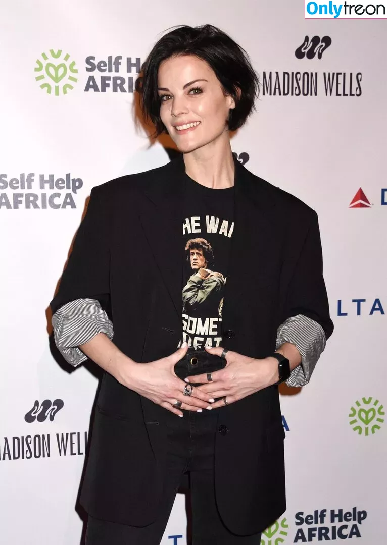 Jaimie Alexander голая photo #0081 (jaimiealexander)