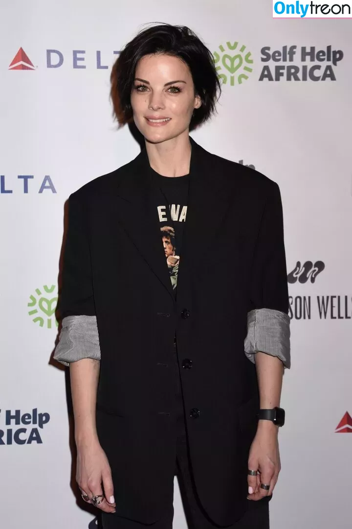 Jaimie Alexander голая photo #0083 (jaimiealexander)