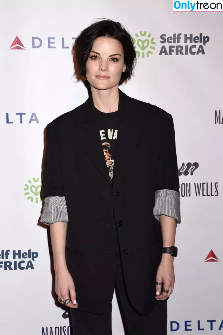 Jaimie Alexander голая photo #0084 (jaimiealexander)