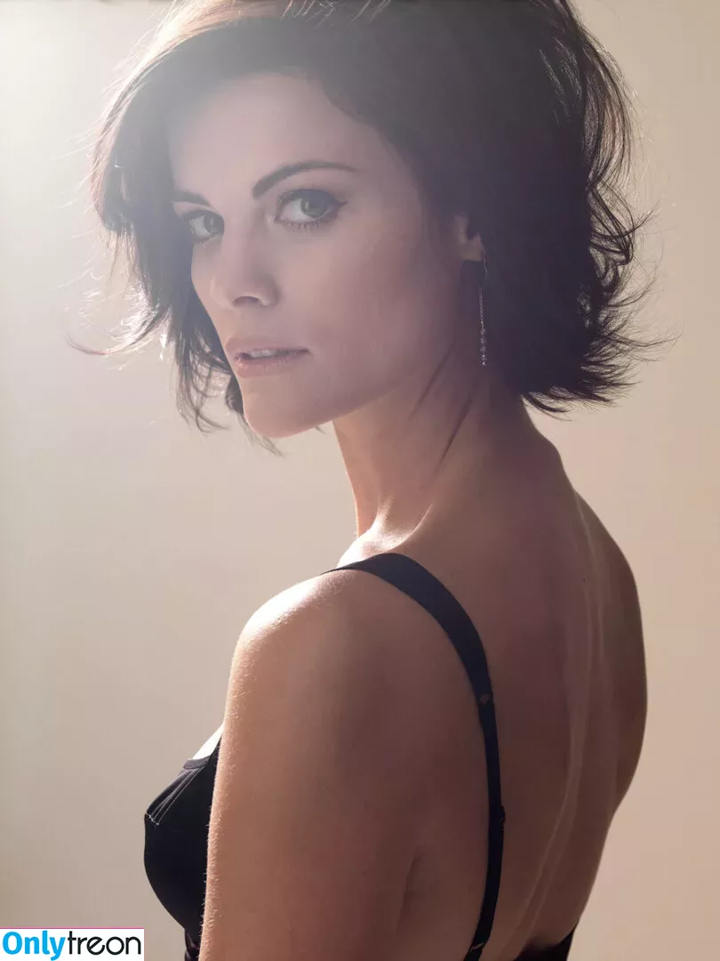 Jaimie Alexander nude photo #0153 (jaimiealexander)