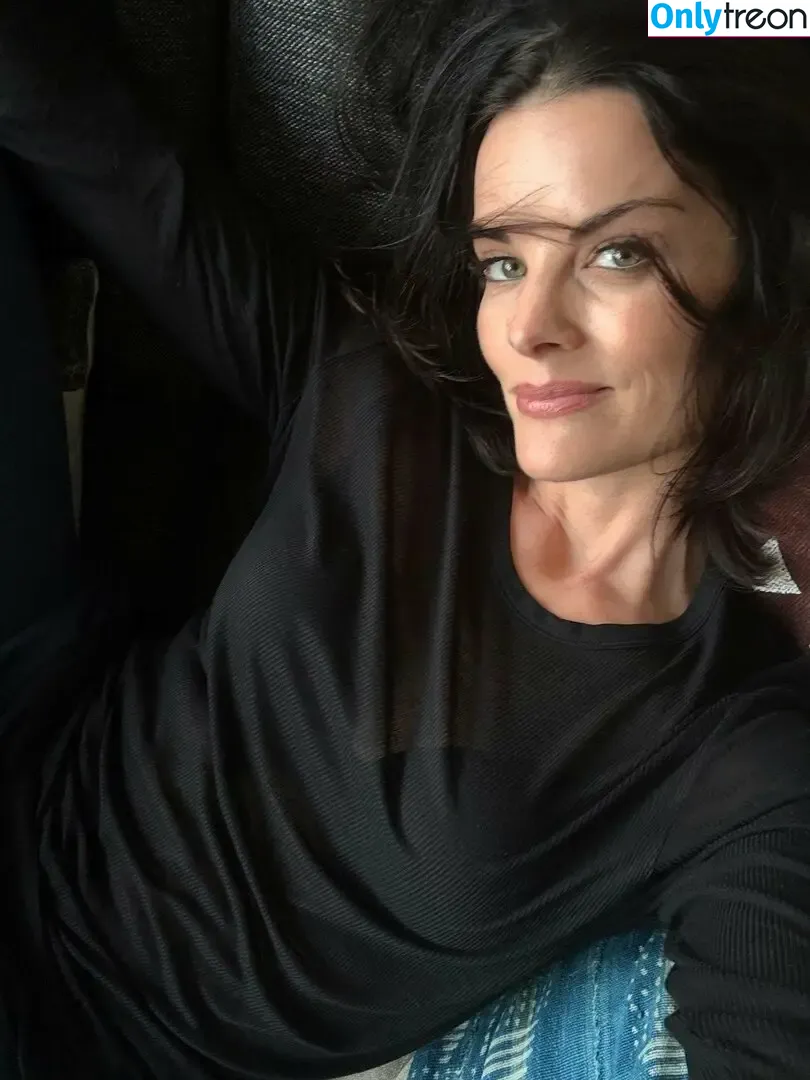 Jaimie Alexander голая photo #0385 (jaimiealexander)