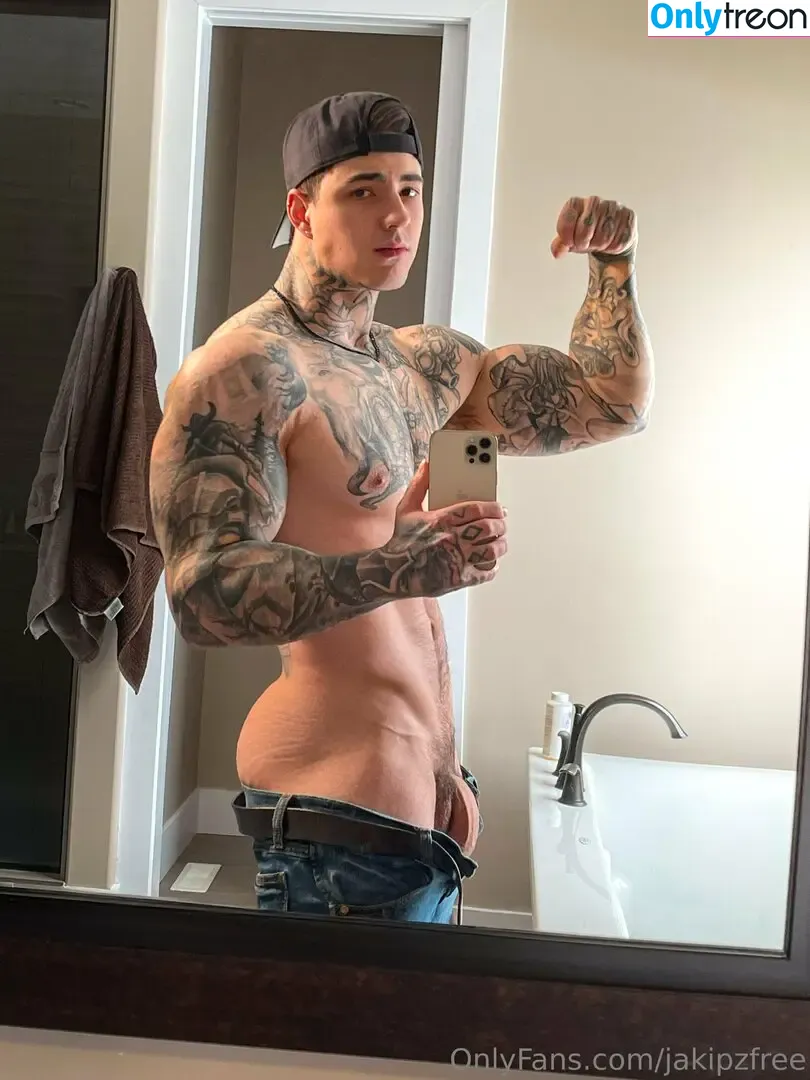 jakipzfree nude photo #0059 (jakeandrich)