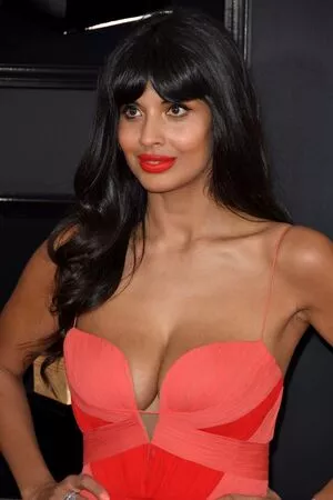 Jameela Jamil / jameelajamil фото голая #0040