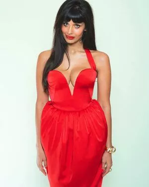 Jameela Jamil / jameelajamil фото голая #0049