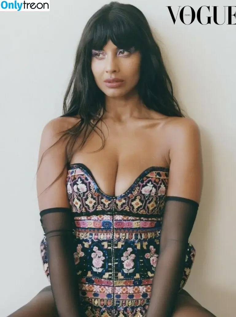 Jameela Jamil nude photo #0154 (jameelajamil)