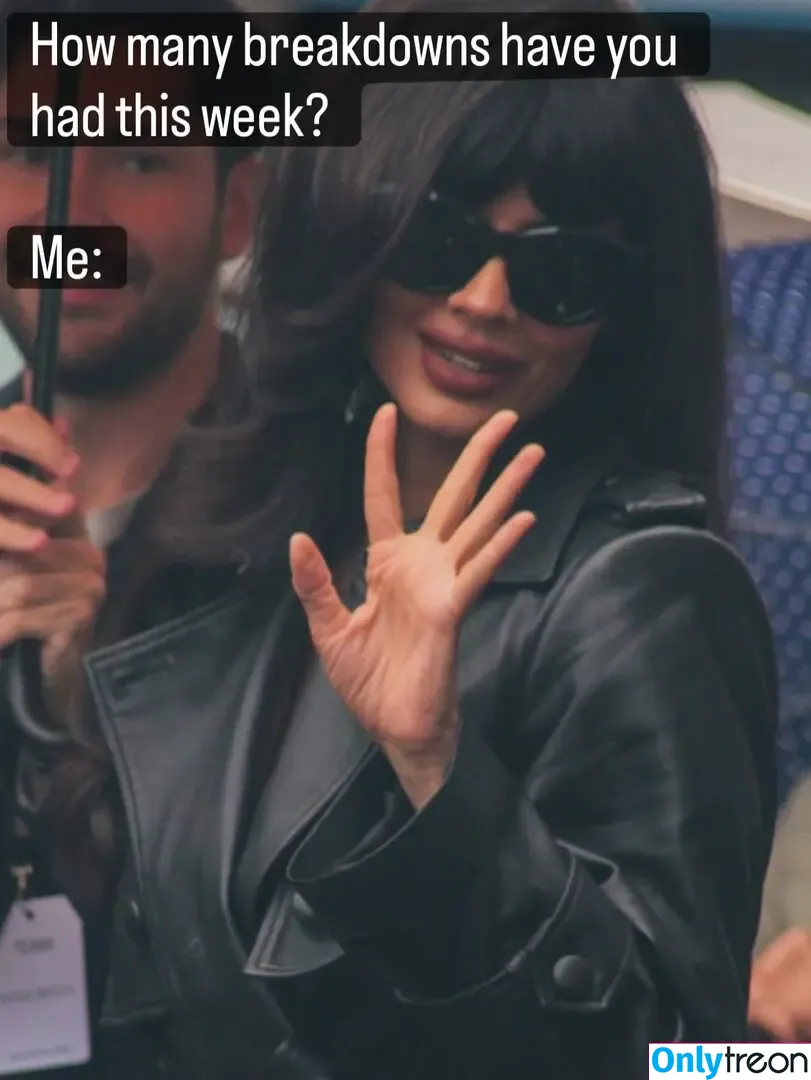 Jameela Jamil nude photo #0213 (jameelajamil)