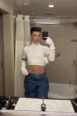 James Charles / jamescharles фото голая #0002