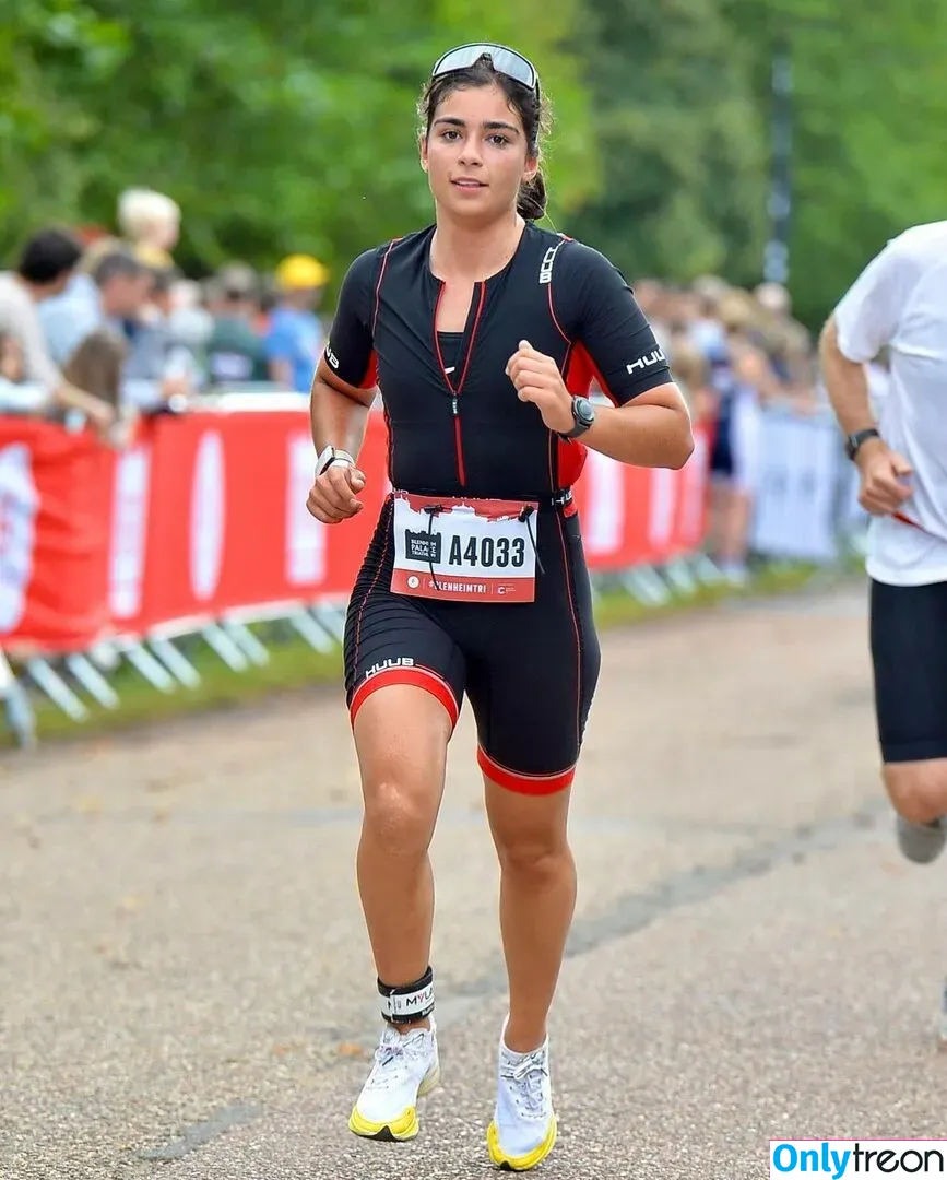 Jamie Chadwick голая photo #0003 (jamiechadwick)