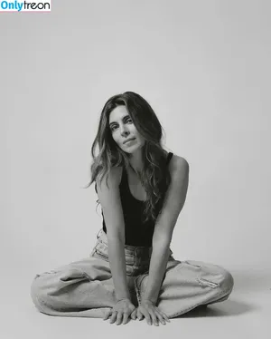 Jamie-Lynn Sigler / JamieLSigler / jamielynnsigler nude photo #0001