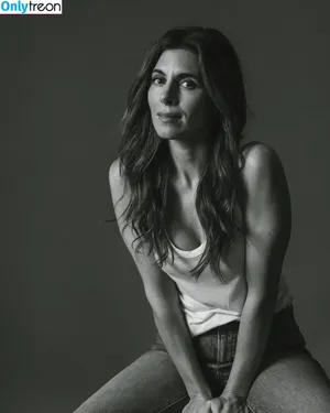 Jamie-Lynn Sigler / JamieLSigler / jamielynnsigler nude photo #0005
