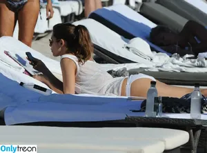 Jamie-Lynn Sigler / JamieLSigler / jamielynnsigler nude photo #0015