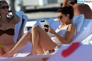 Jamie-Lynn Sigler / JamieLSigler / jamielynnsigler nude photo #0021